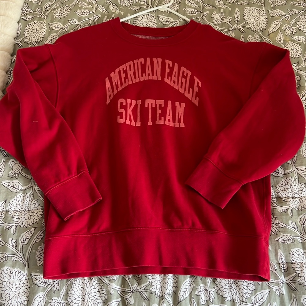 American Eagle crewneck sweatshirt
